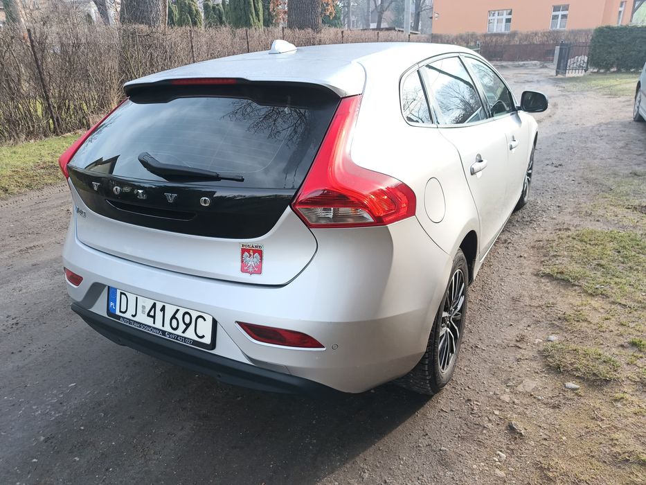 Sprzedam Volvo V40 D2