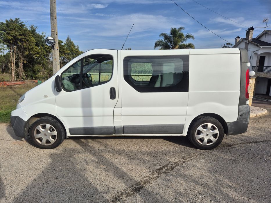 Renault Trafic 6 Lug