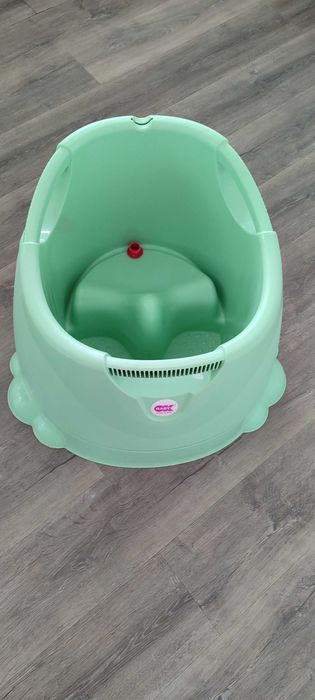 Banheira okbaby prática para base de duche