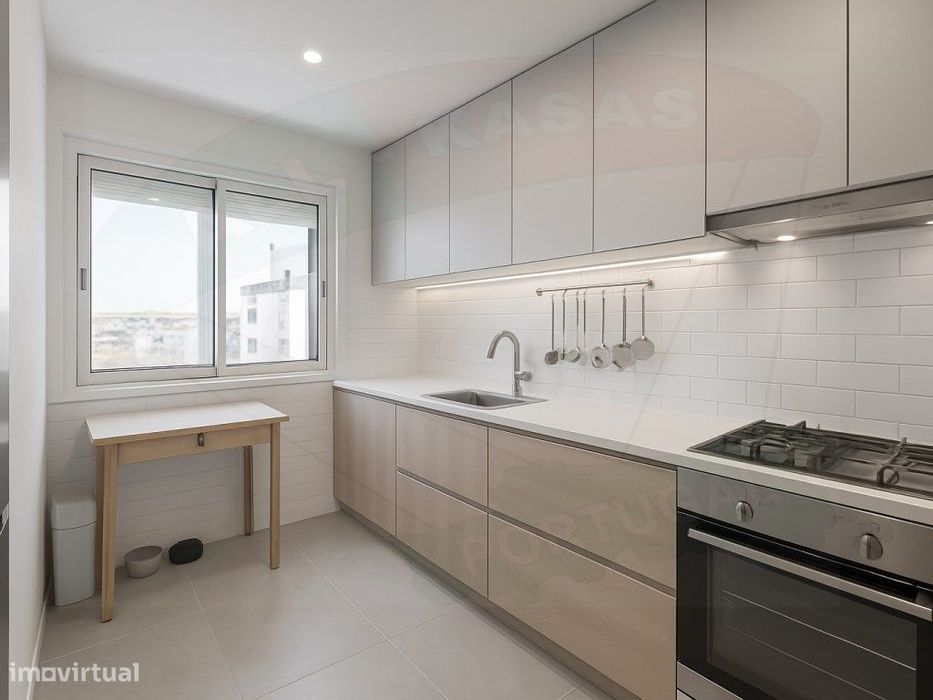 Apartamento T3 Benfica à venda na rua Aura Abranches