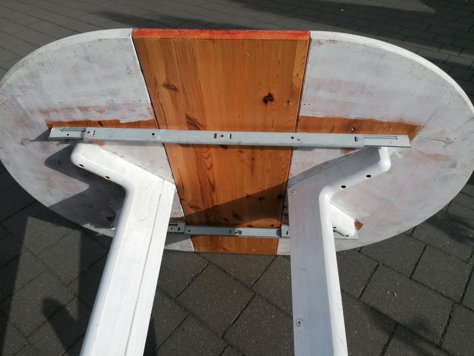 Stół drewniany rozkladany