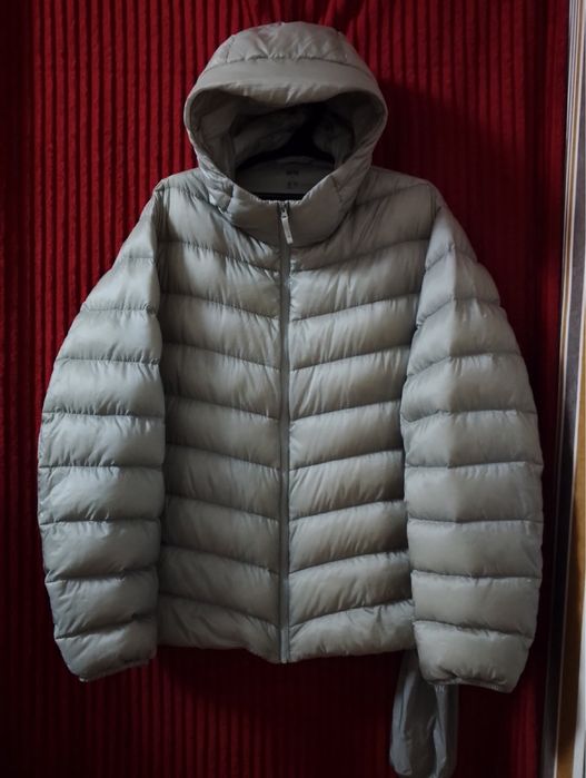 Жіночий пуховик Uniqlo великого розміру