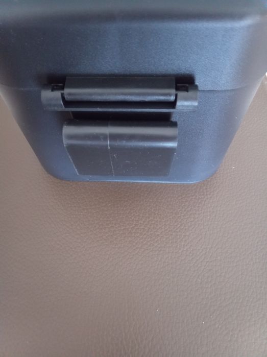 Recipiente de lixo para automóvel