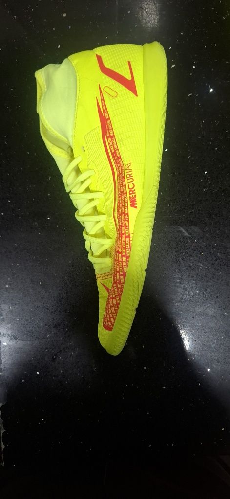 Chuteiras Nike Mercurial