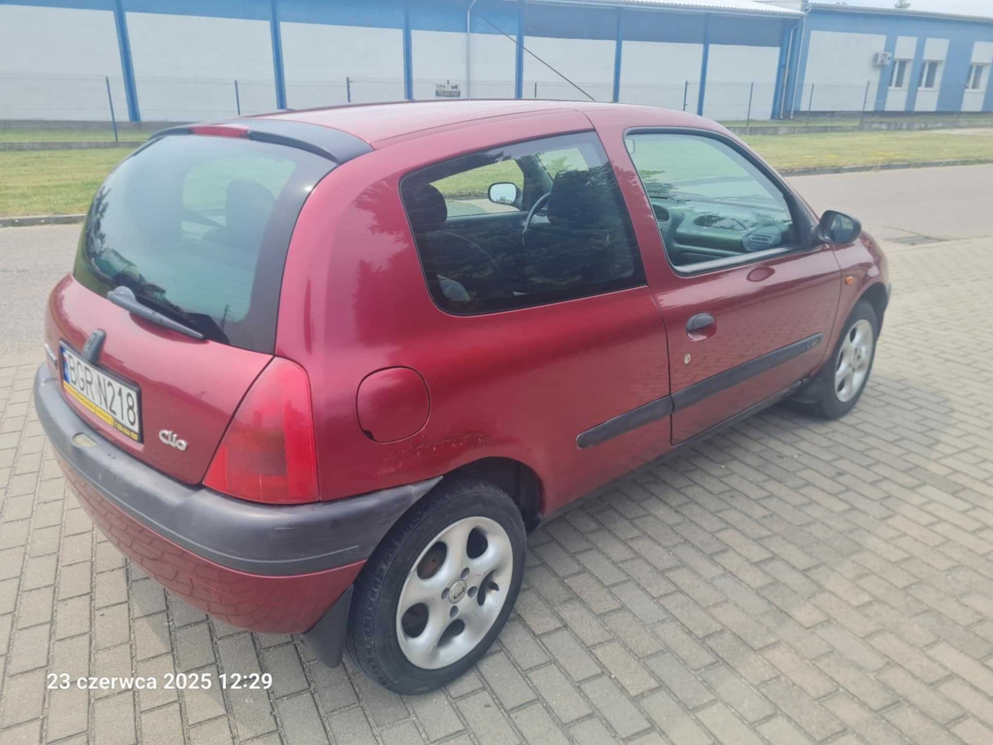 CLIO ładne z opłatami