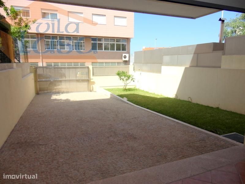 Moradia Nova T4 Centro de Vila Nova de Gaia garagem para 3 carros