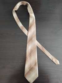 krawat męski w tonacji brązów