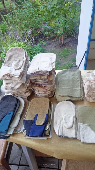 Брезент и брезентовая палатка, рукавицы