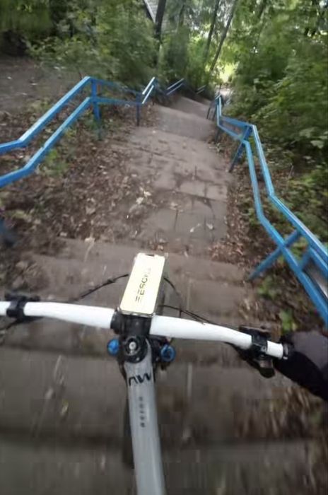 Suporte inteligente de telemóvel para bicicletas