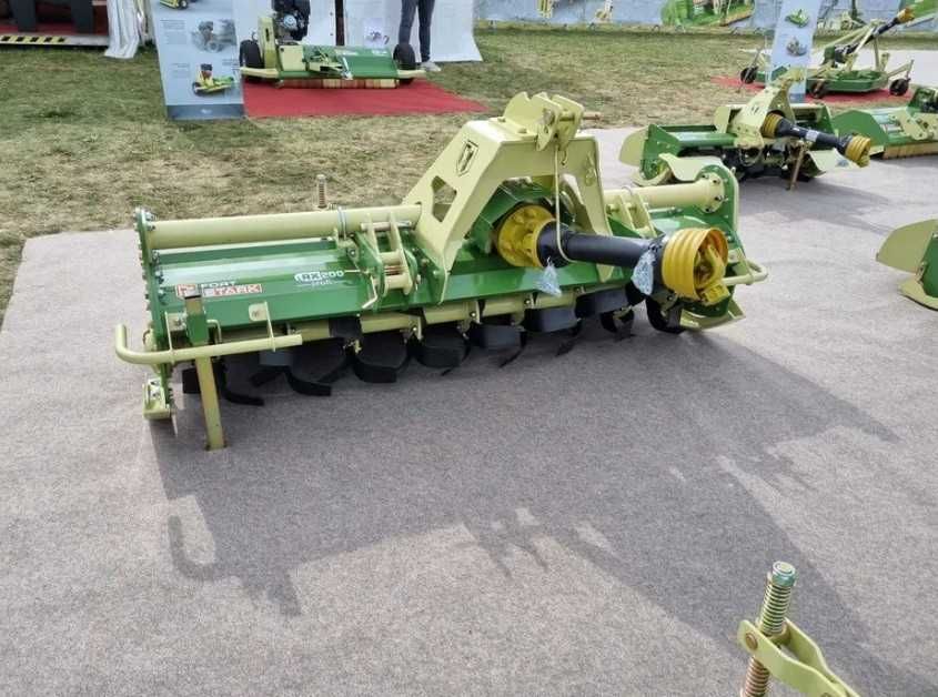 Glebogryzarka STARK RX140 PROFI 160 napęd boczny 180 koła zębate 200
