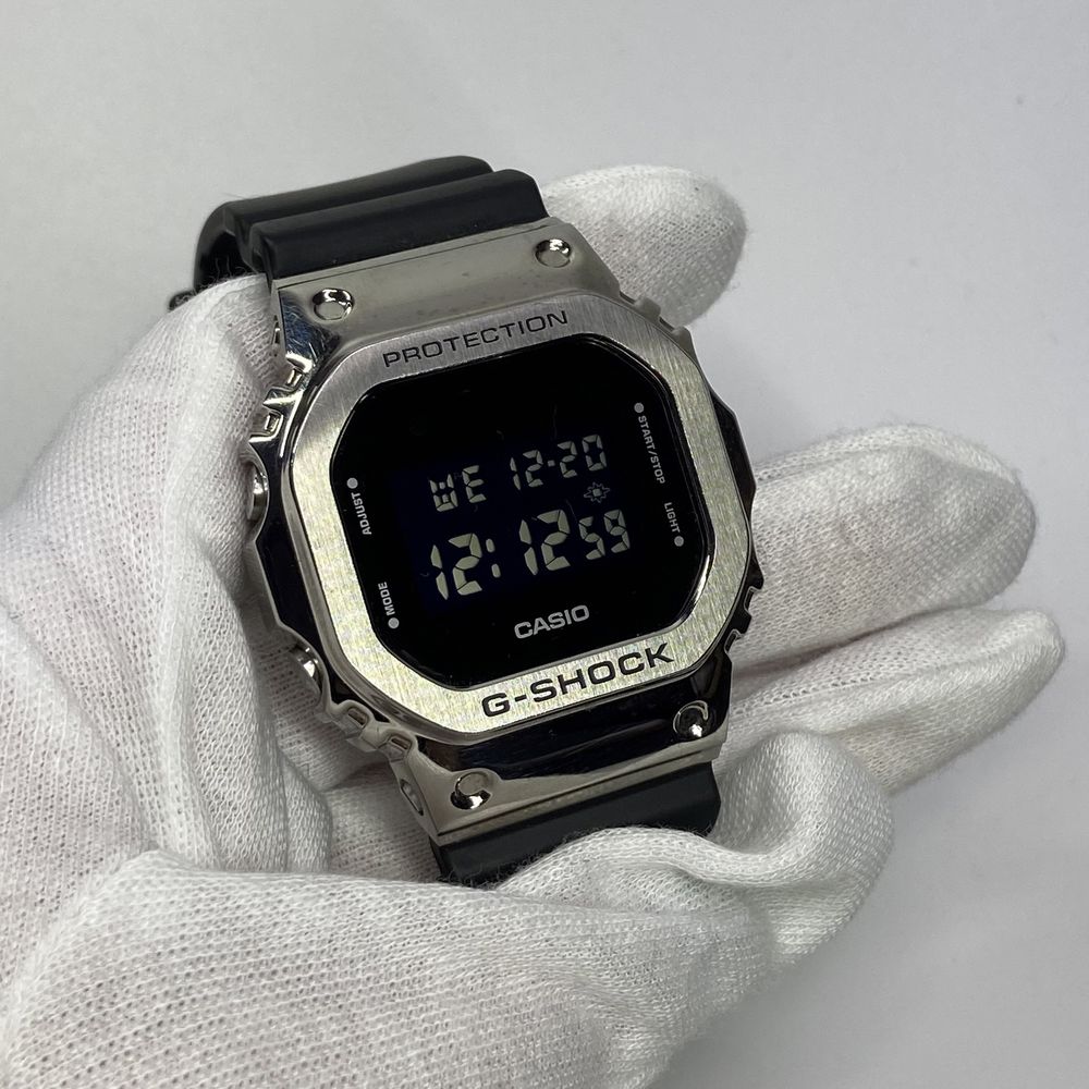 Годинник часы Casio G-Shock GM-5600 оригінал