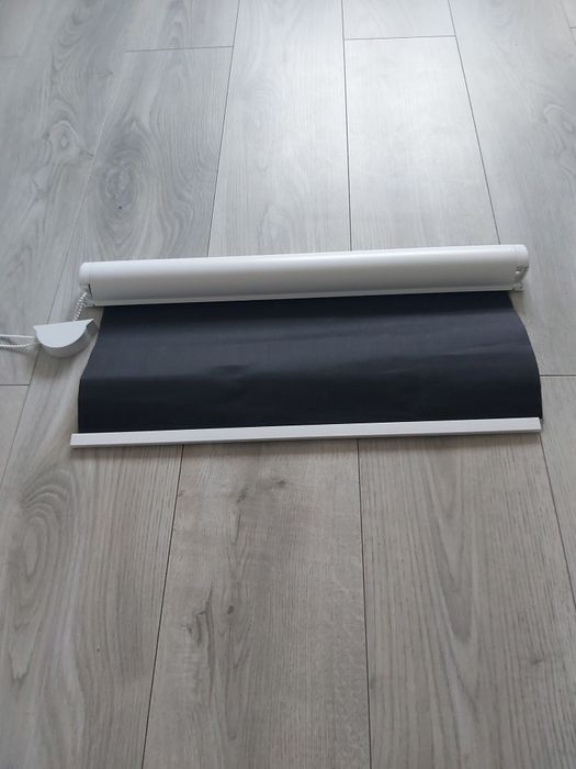 Sprzedam roletę czarna