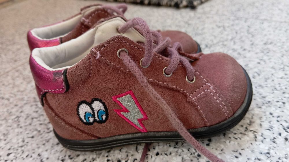 Botas de menina tamanho 19