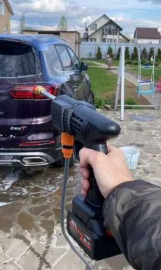 Автомобільна міні мийка пістолет високого тиску 2 акк