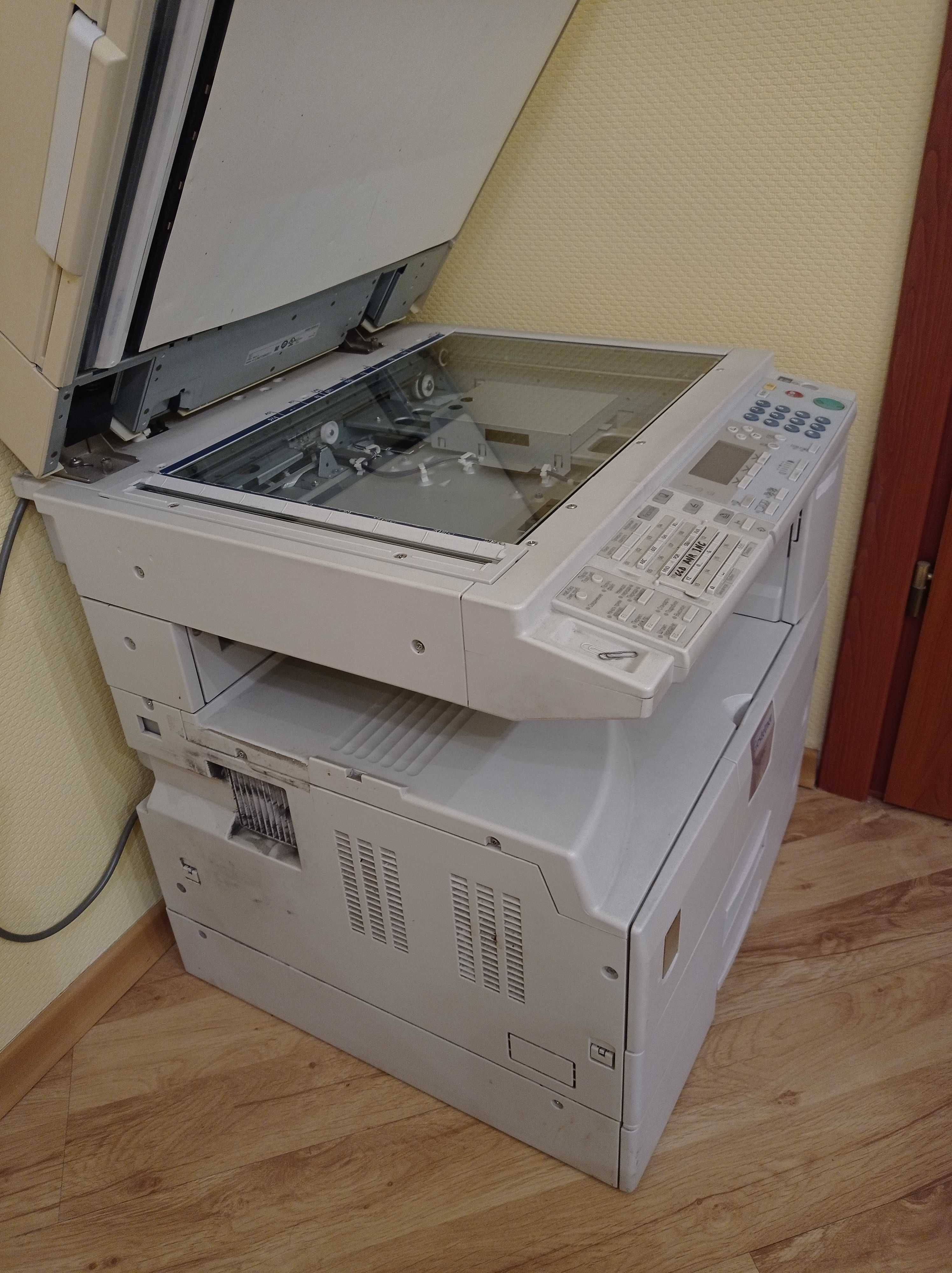 МФУ Gestetner MP 2000 (Aficio MP 2000)