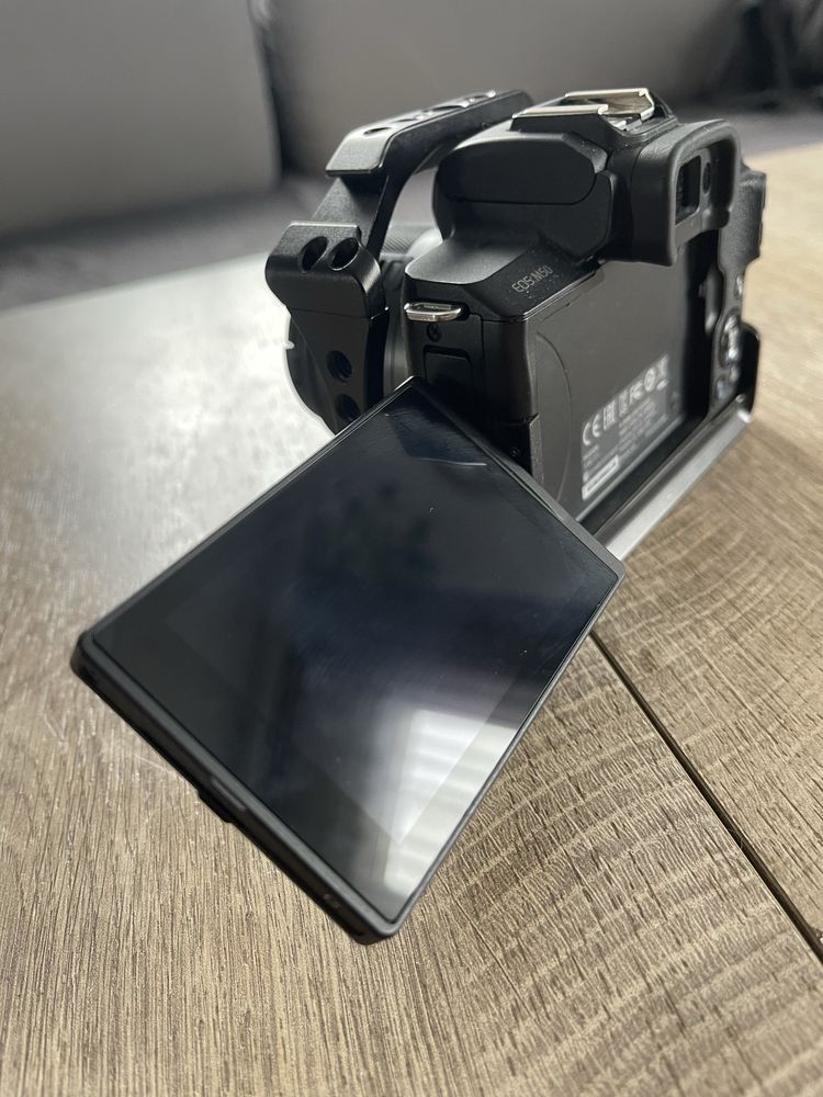 Canon m50 / 2 obiektywy / dodatki / duży zestaw
