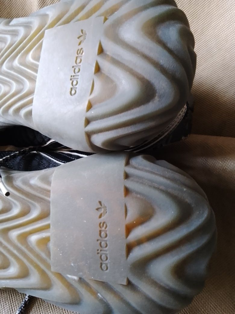 Кросівки чоловічі  Adidas 43 розмір