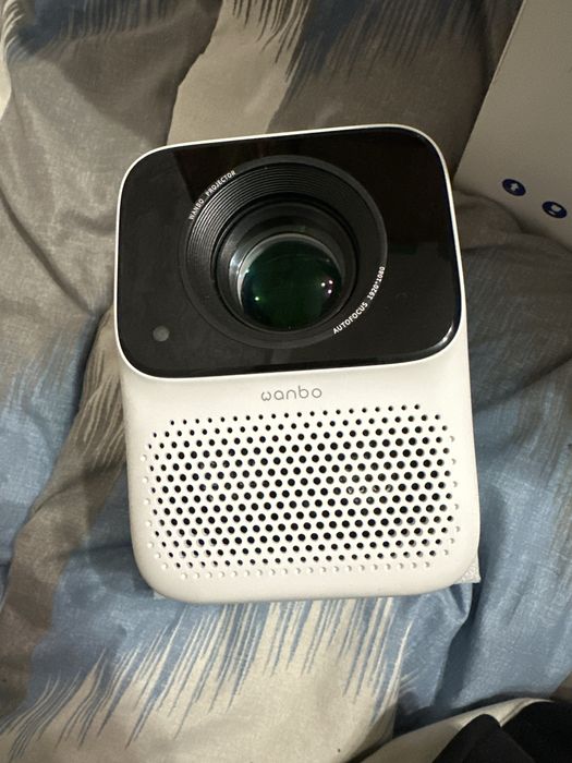 Продам проектор Wanbo T2 Max