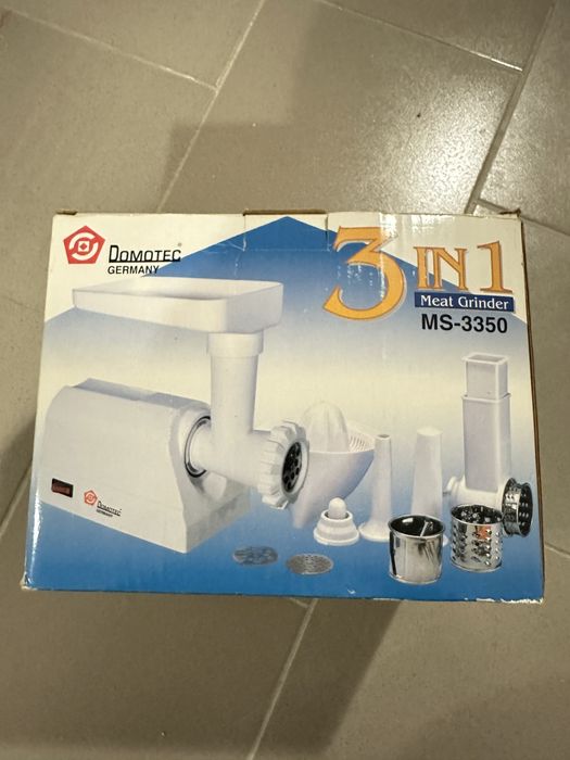 Електромʼясорубка «Domotec MS-3350”