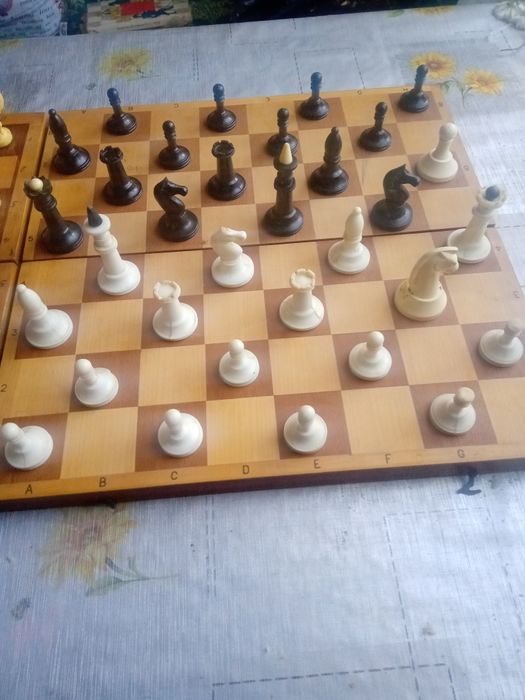 Продам шахматы бу
