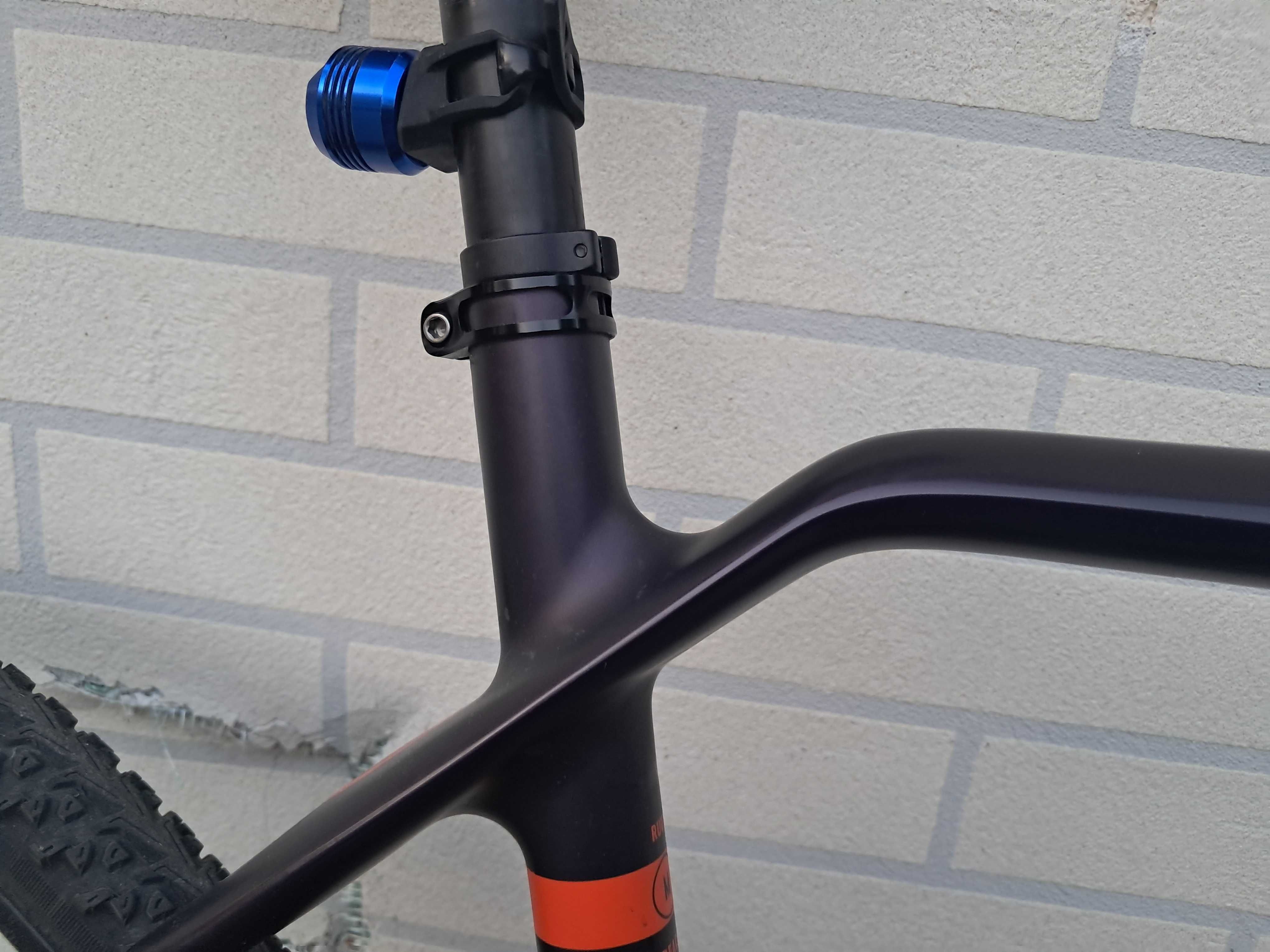 Rondo Ruut CF, Sram Rival, rama M.