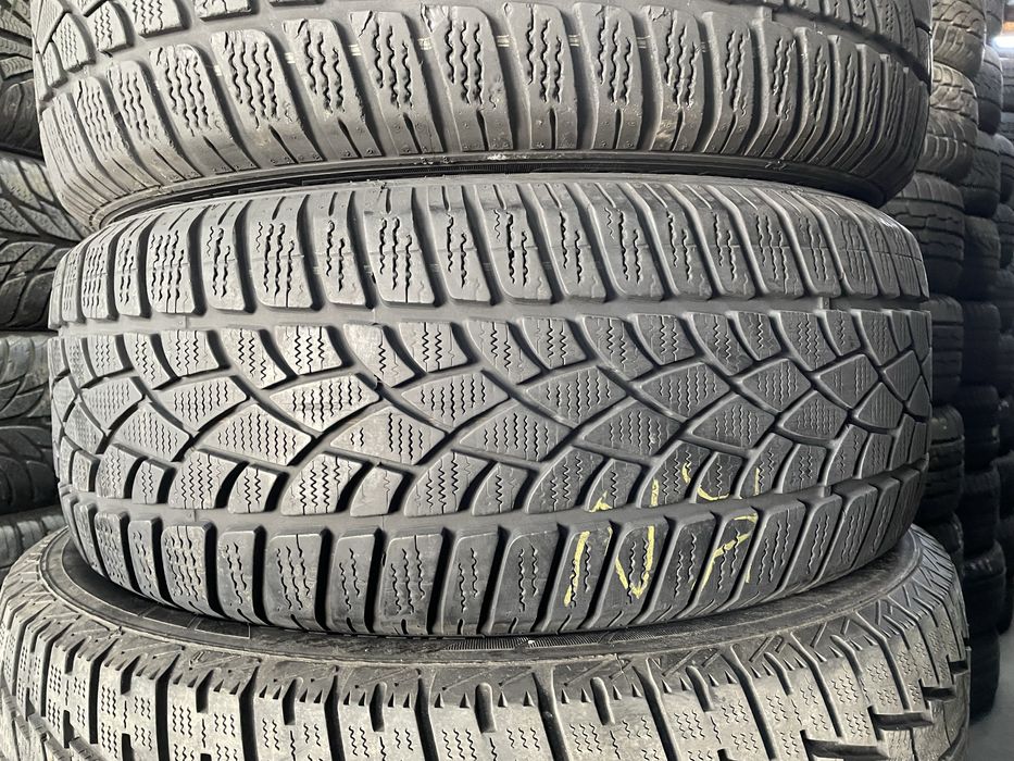 Зимові шини Dunlop 225/50 R17