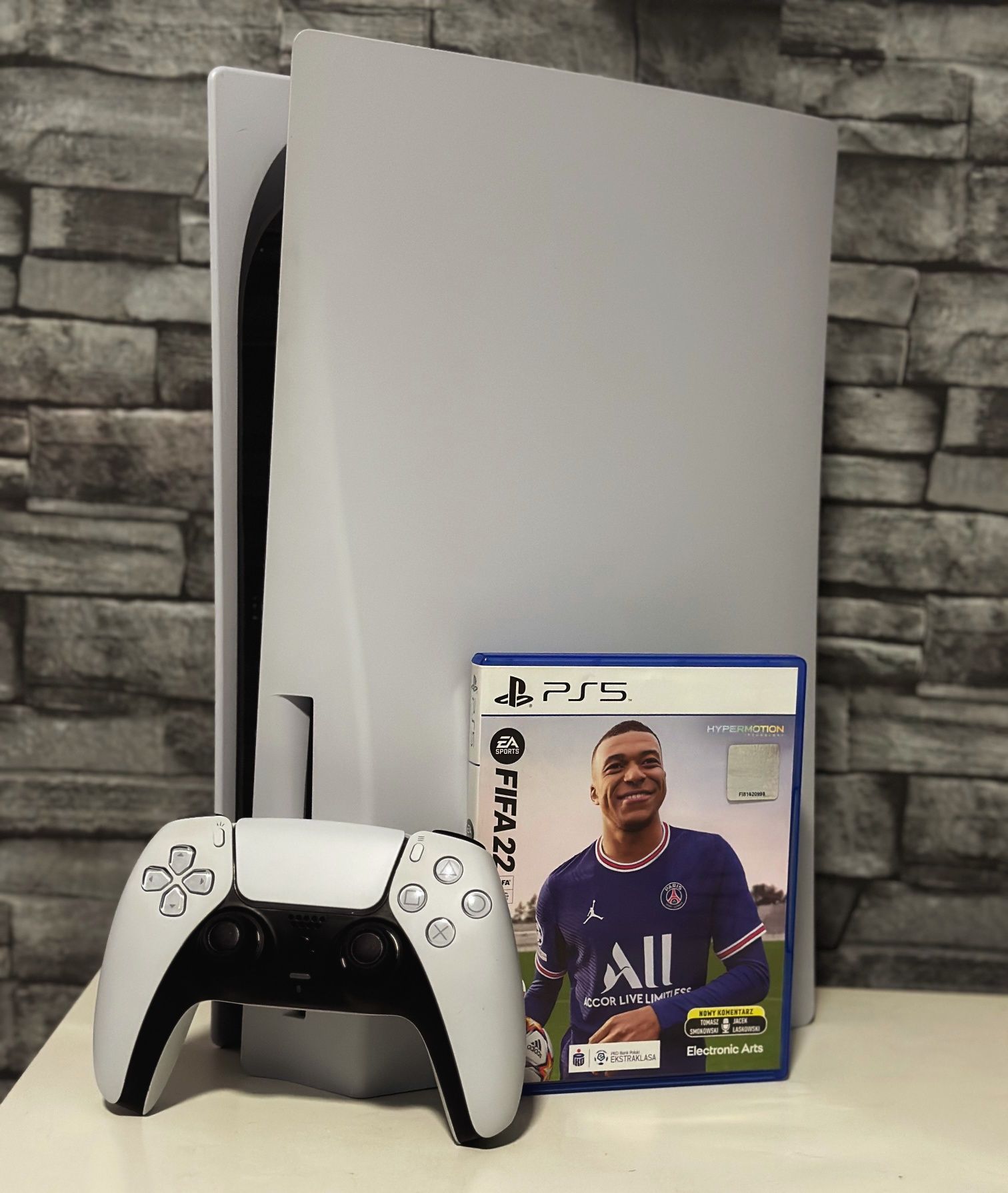 PlayStation 5 Pad + FIFA Pudełko Komplet