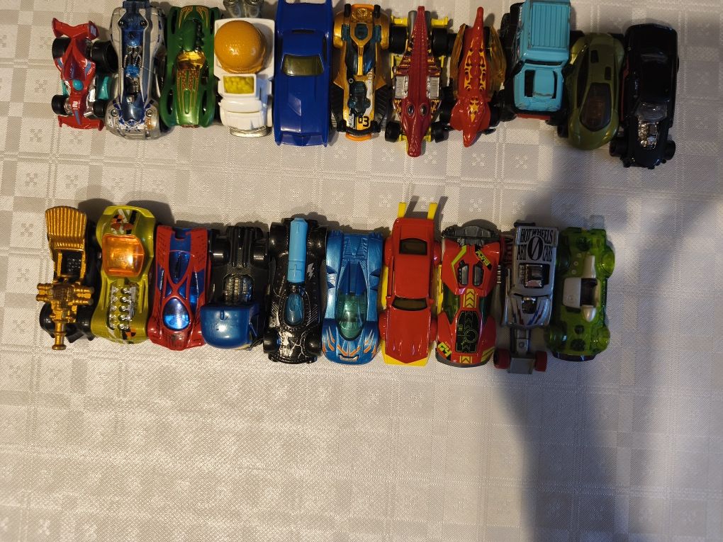 Autka Hot Wheels