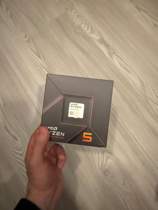 AMD Ryzen 5 7600