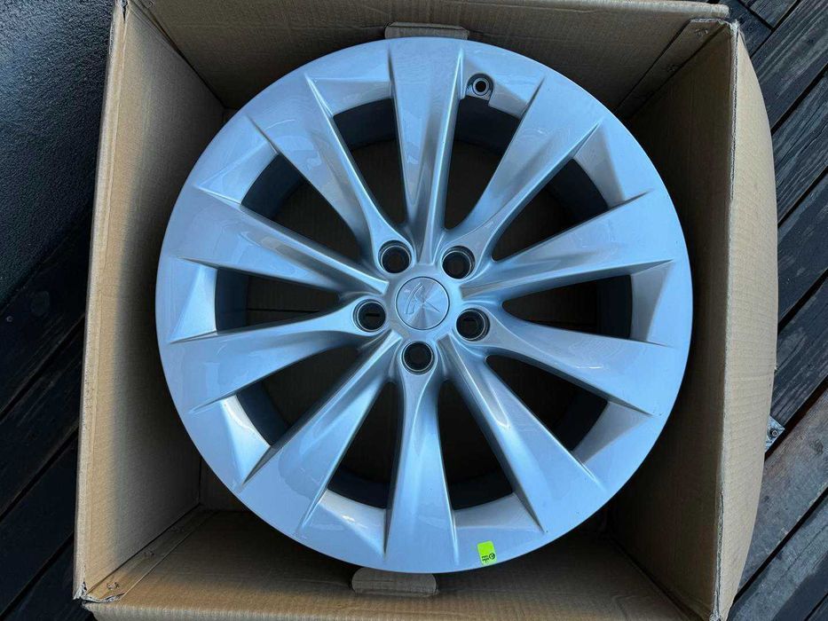 Oryginał felga 20cali Tesla Model X 1027.244-00-B ET35 PA127B