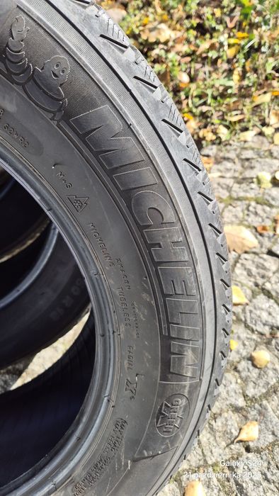 Opony zimowe Michelin 235x60x18