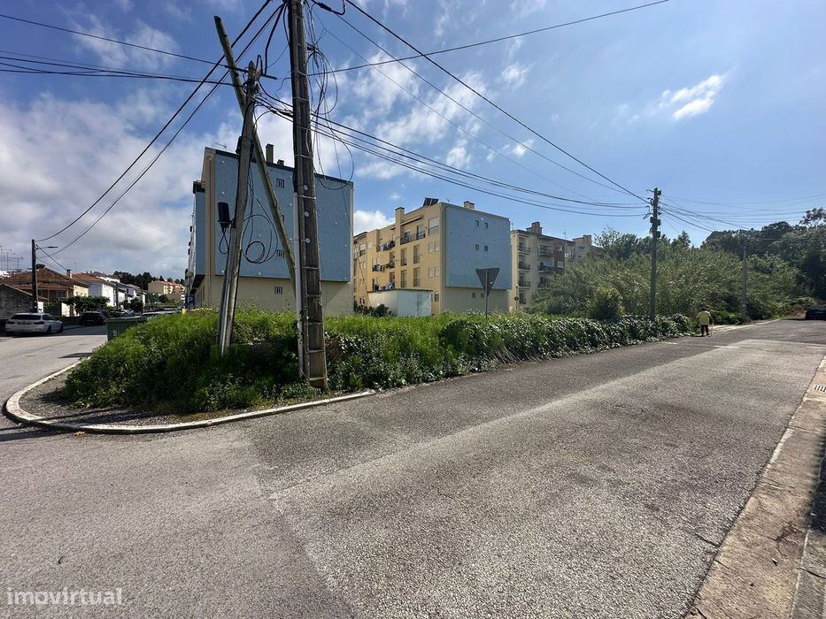 Terreno com projeto aprovado para venda em Alcobaça