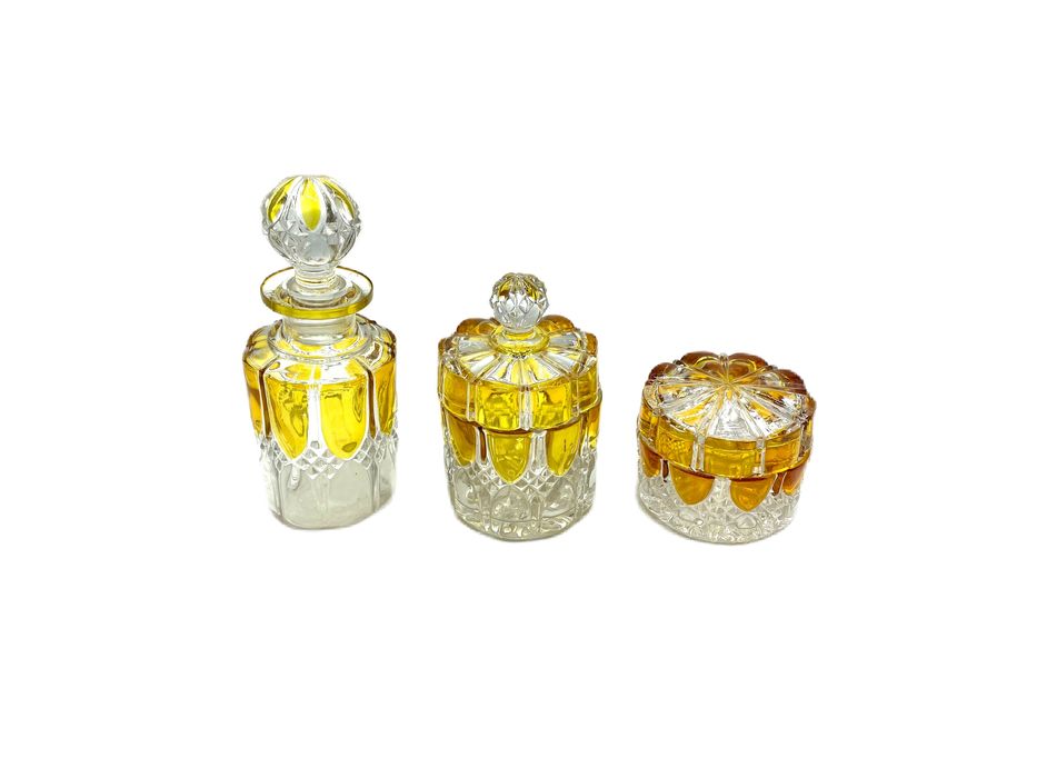 Frascos em vidro ambar antigos