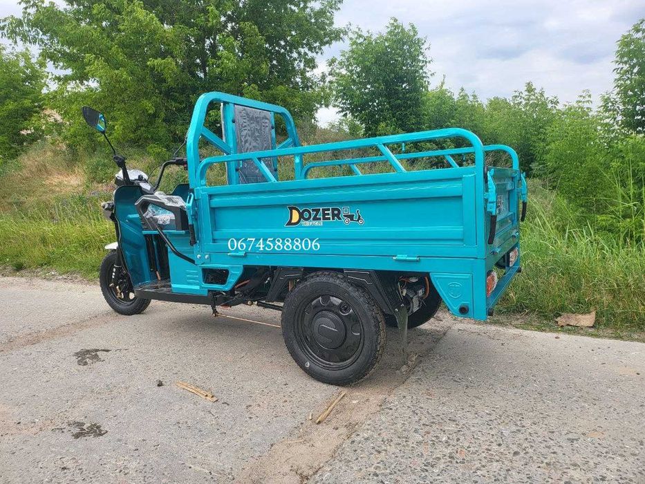 Електро трицикл вантажний Dozer Model-1, 800W Запас ходу 50км до 400кг