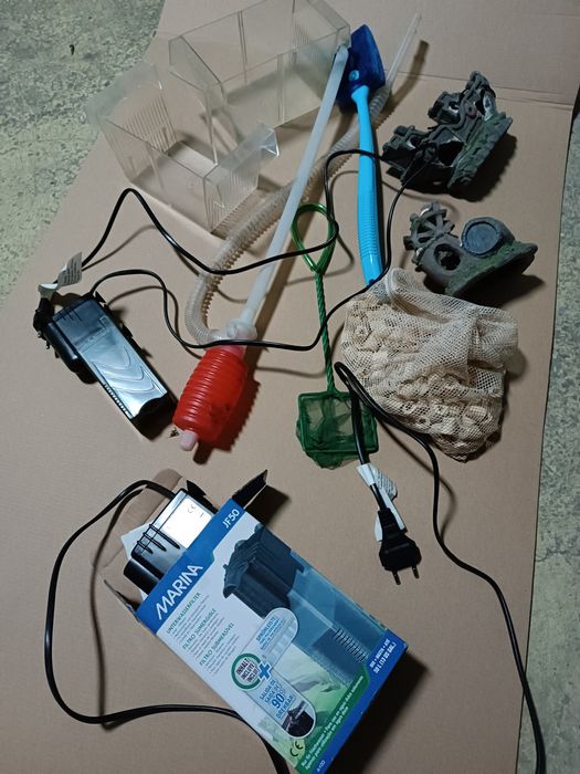 Iluminação  e decoração de aquário