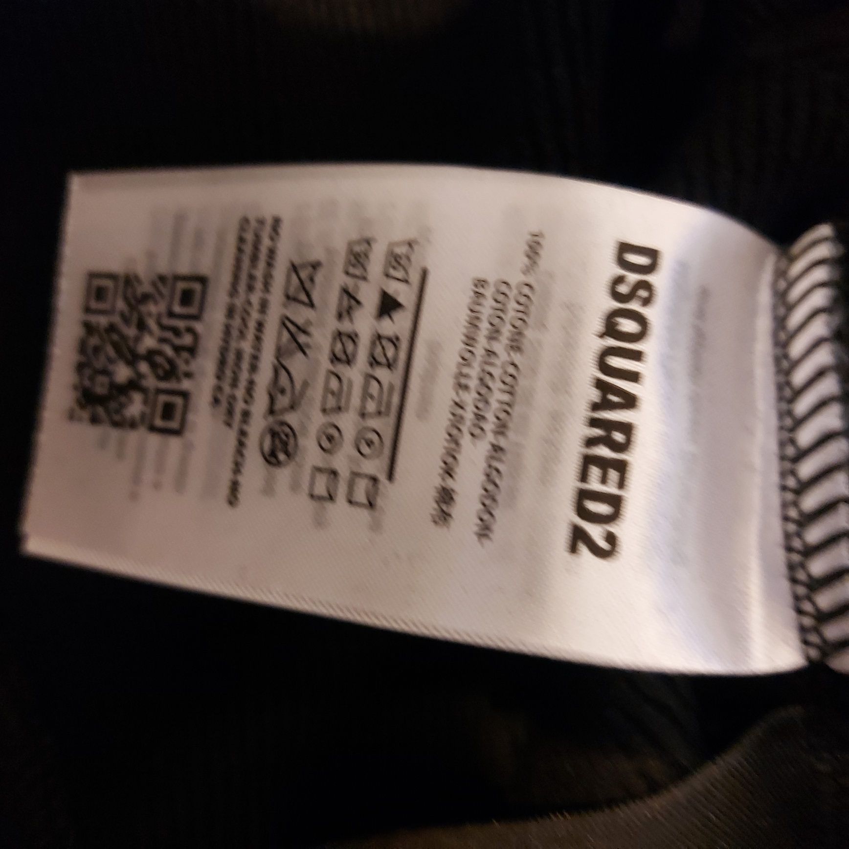 Piękna bluza Dsquared2.