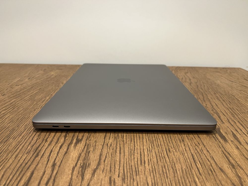 MacBook Pro 16” 2019 Space Gray