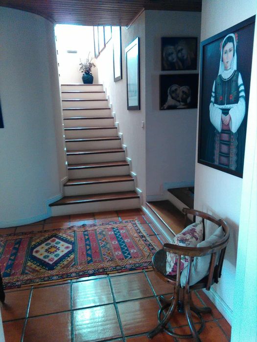 Moradia T3 c/ dois pisos e amplos jardins situada a 5 mn  da cidade vr