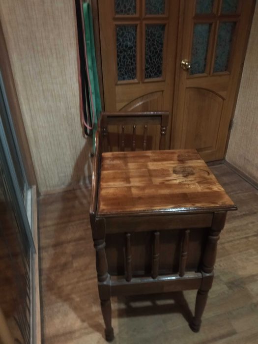 Дубовая банкетка с тумбочкой в прихожую