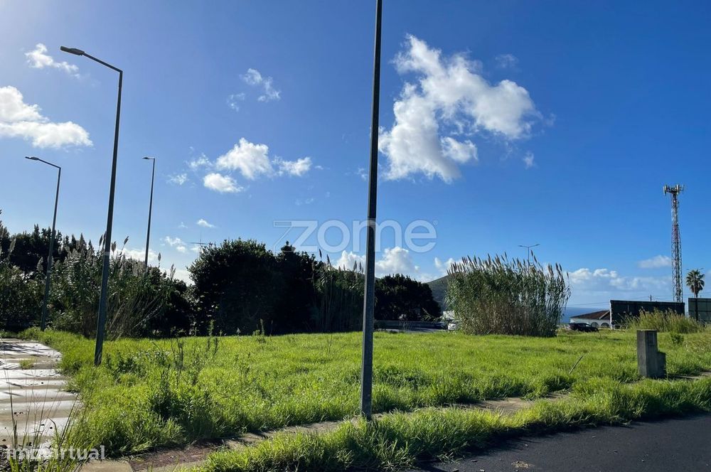 Lote 6 em Angra do Heroísmo