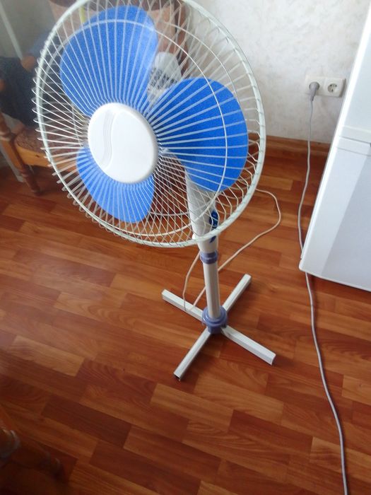ВентиляторПобутовийНедорогНапольнийПрацюе.Розпродаж