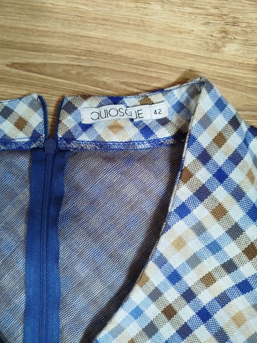 Sukienka do pracy w biurze