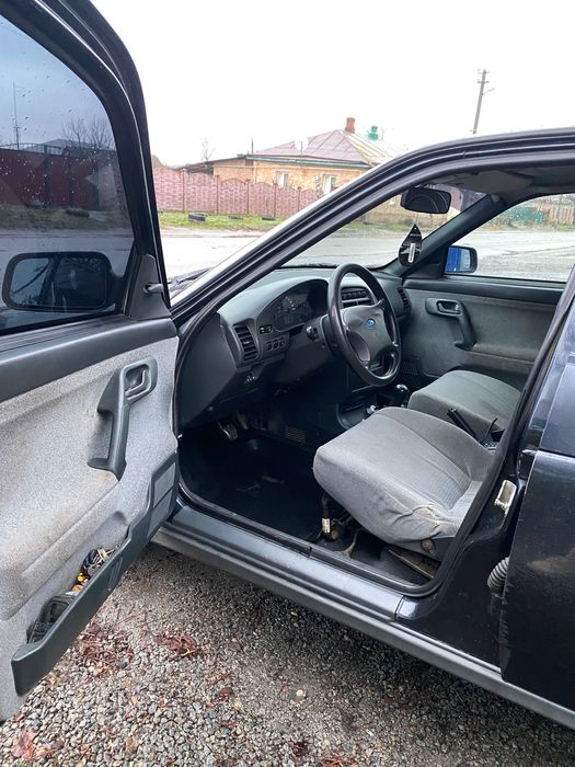 Автомобіль з рідним пробігом від одного власника ВАЗ 21114 .