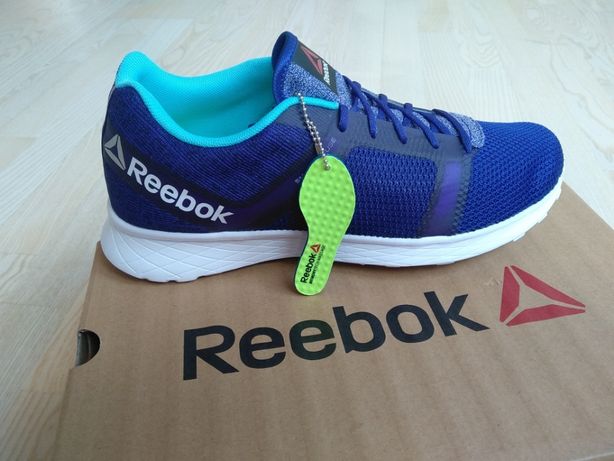 Reebok - оригинал! Новые кроссовки куплены в США! 40 размер.