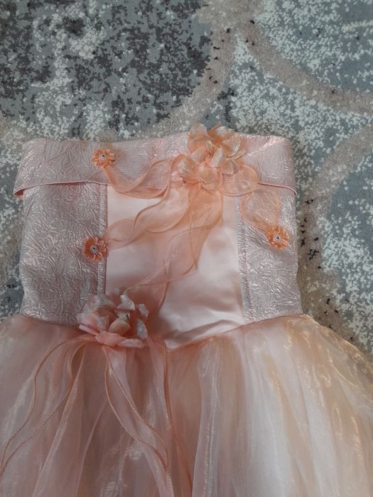 Святкова сукня для дівчинки 116-122-128