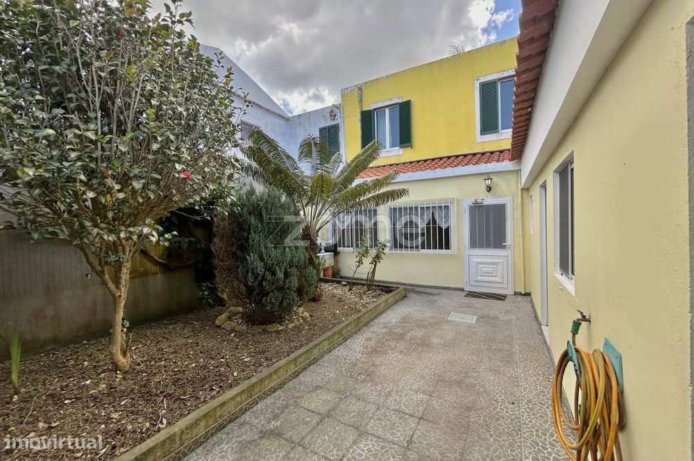 Moradia T6, freguesia de São Sebastião no concelho de Ponta Delgada