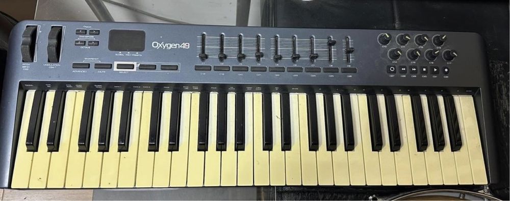 Синтизатор Midi M Audio