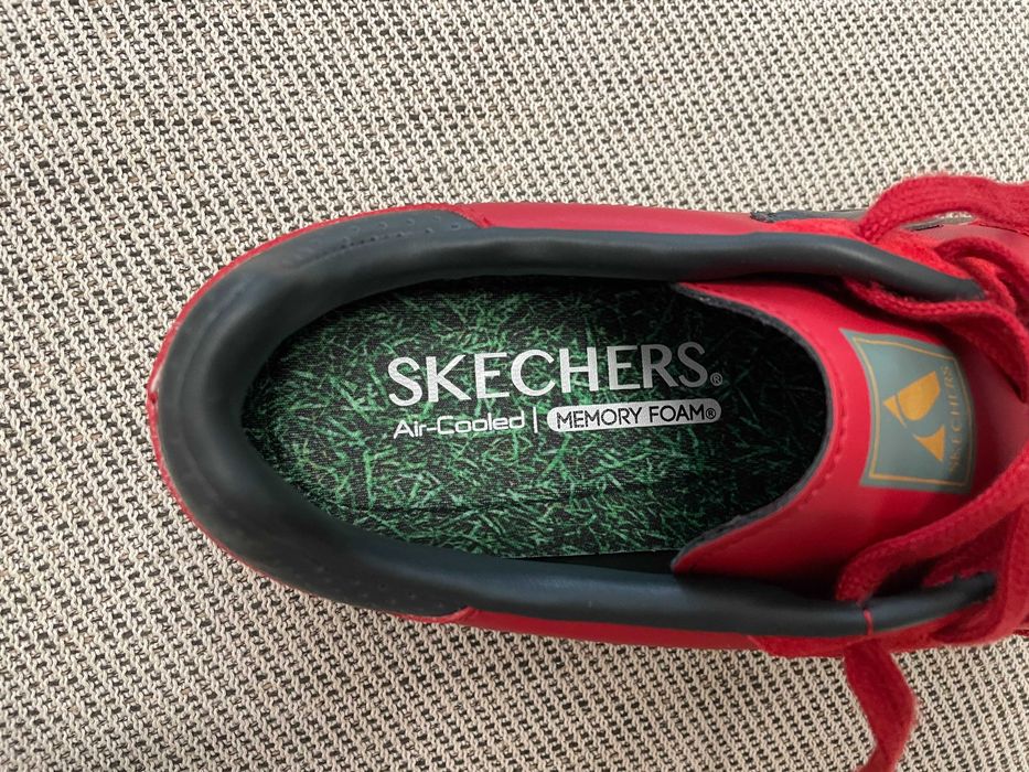 Skechers Hotshot vermelhos, tamanho 41