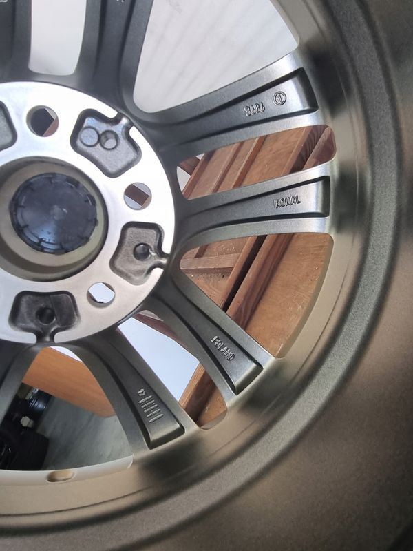 Złote Felgi Alu Aluminiowe Bmw G30 G32 G11 X3 X4/8er G01 G02/19 Cali