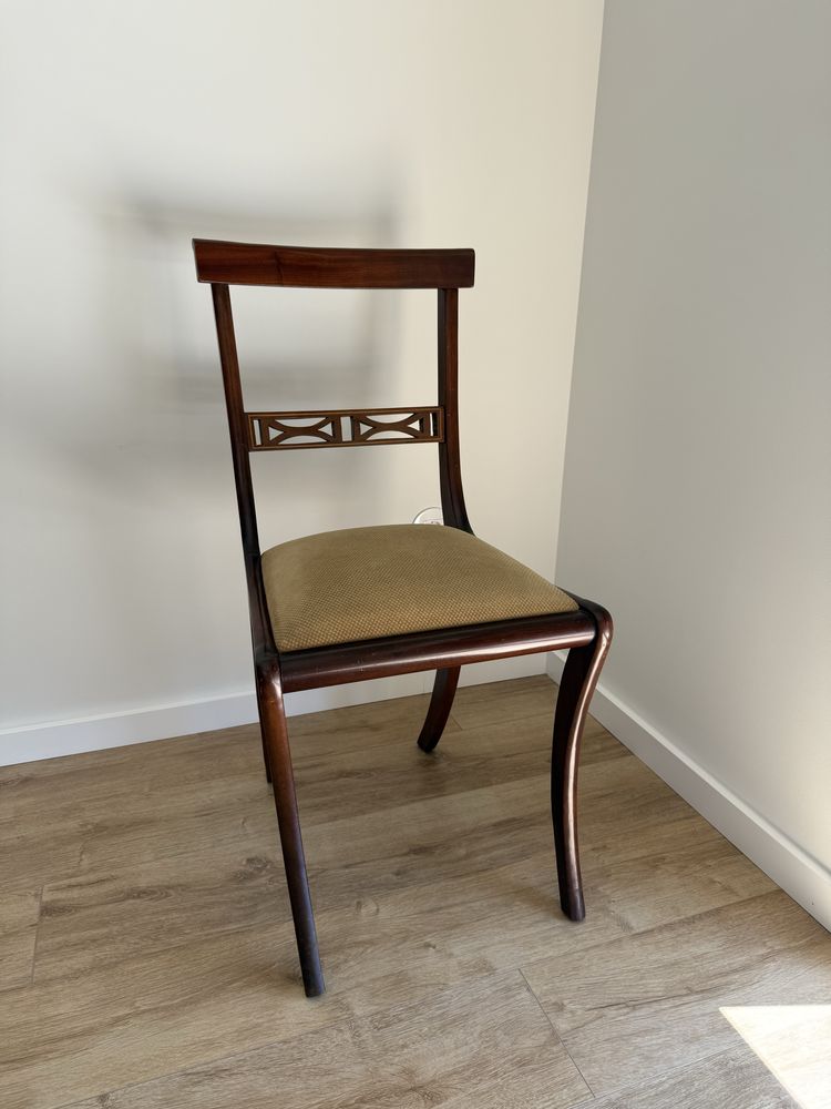 Cadeira para mesa de jantar